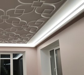 Гипсовая лепнина в оформлении потолка